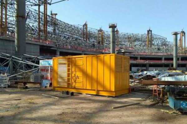 五台发电机出租如何判断空气滤清器是否需要更换？
